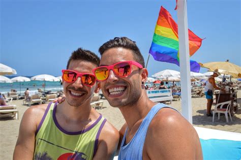 Gay0Day.